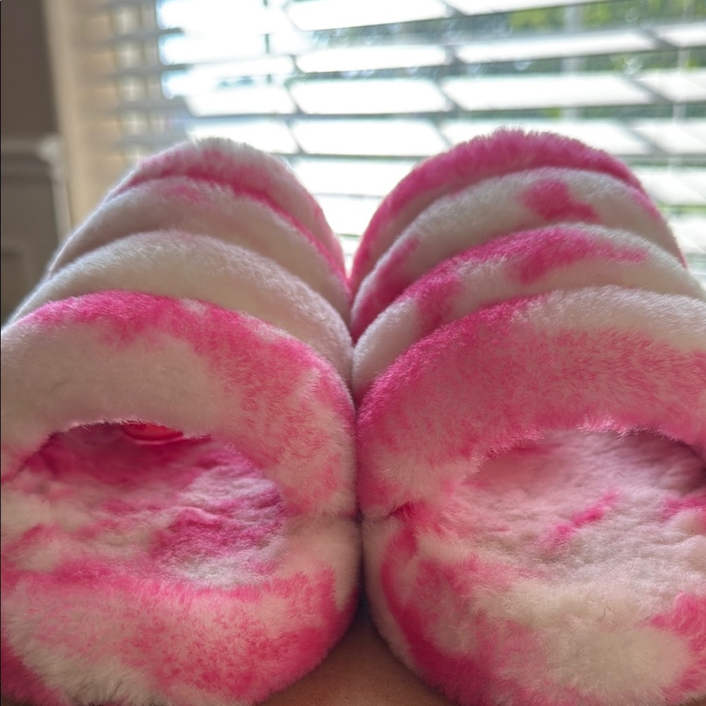UGG Pink and White Fluffy Slippers (Fluff Yeah) - Picture 7 of 12